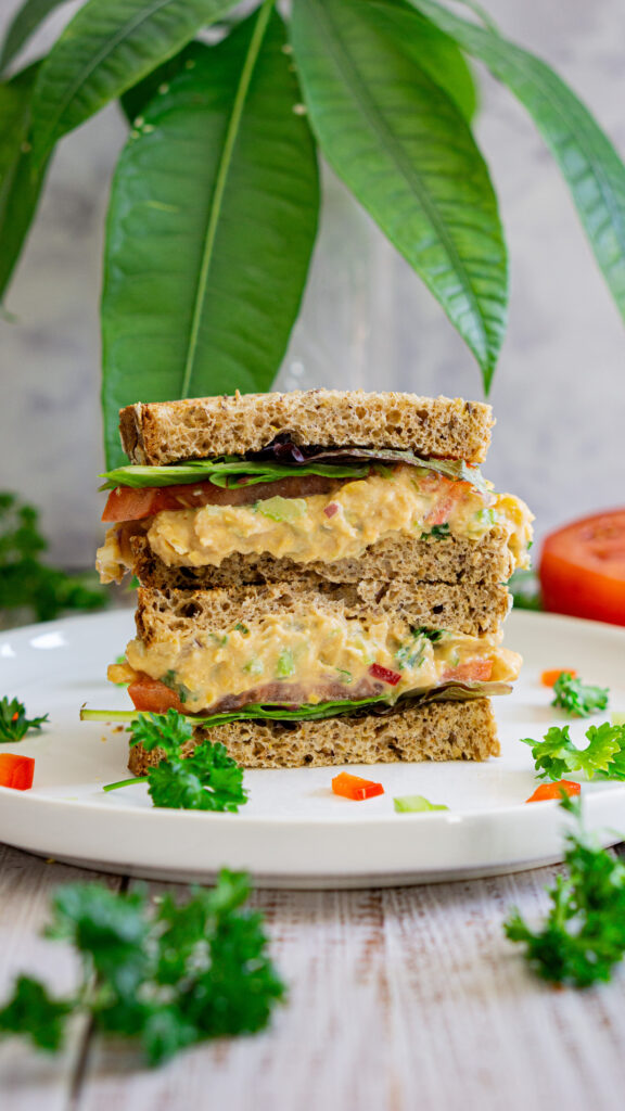 "No Tuna" Chickpea salad sandwich