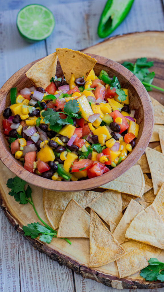 Easy 10 minutes Healthy Snack (with crispy corn tortillas chips)